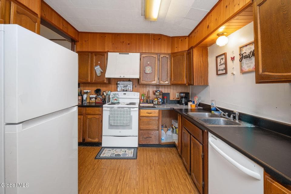 148 France Street, photo 5