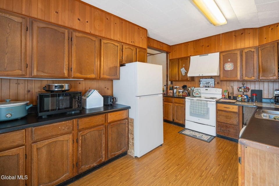 148 France Street, photo 4