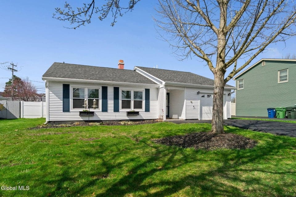 3 Willowbrook Lane, Cohoes, NY, photo 3