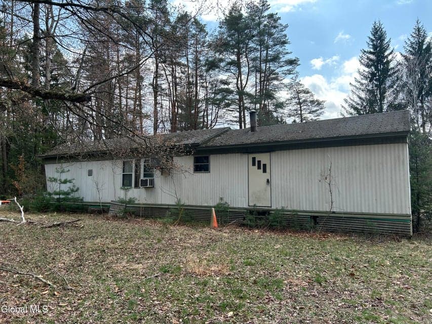 147 Lampman Road, photo 4