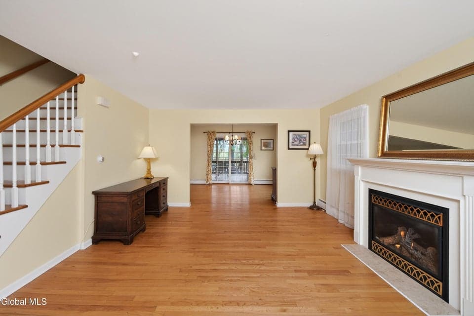 25 Alfred Drive, Colonie, NY, photo 5