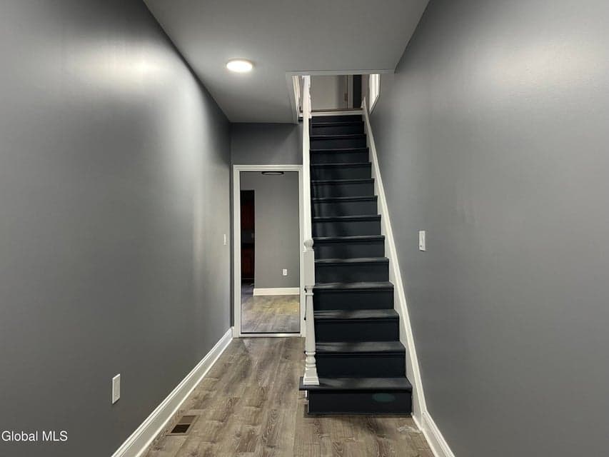 683 State Street, photo 2