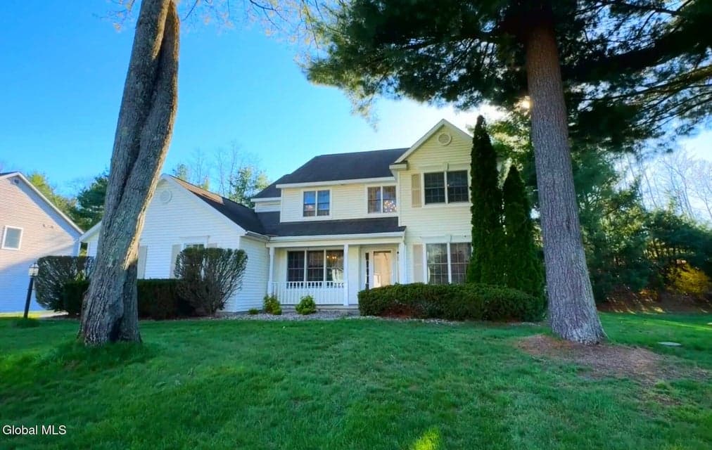 8015 Gregory Lane, Guilderland, NY, photo 4