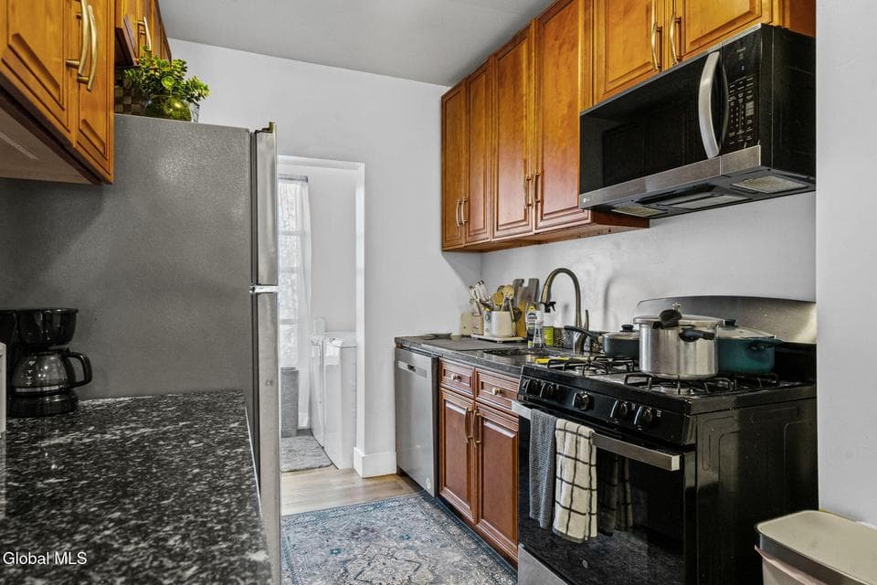 186 Main Street, photo 5