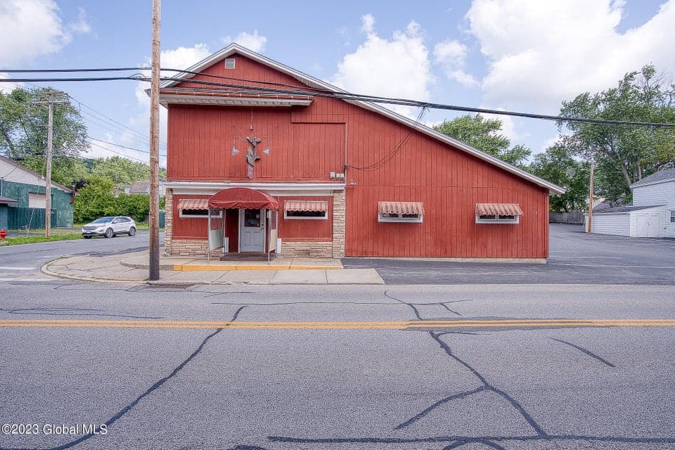 176 W Fulton Street, photo 2