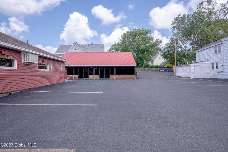 176 W Fulton Street, photo 4