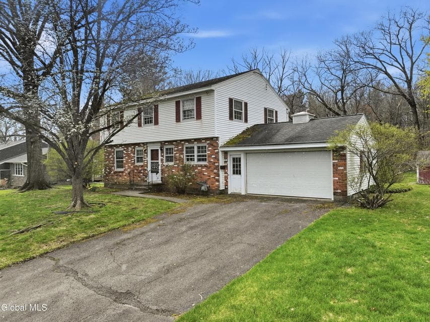 98 W Saint Stephens Lane, Glenville, NY, photo 2