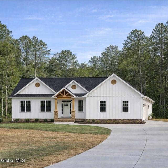 929 Pearse Road, photo 2