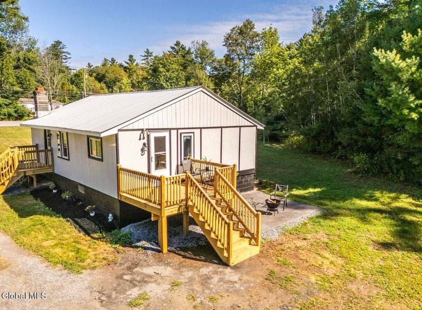1728 N Shore Road, Hadley, NY, photo 5