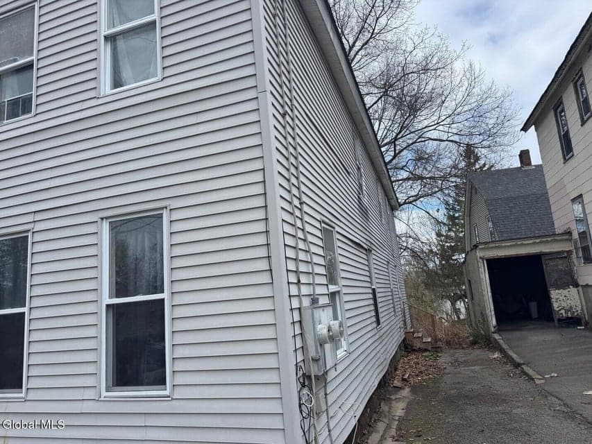 25 Steele Avenue, photo 2