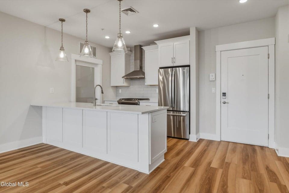 116 West Avenue, photo 4