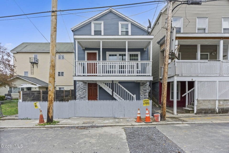 6 Mann Avenue, photo 2