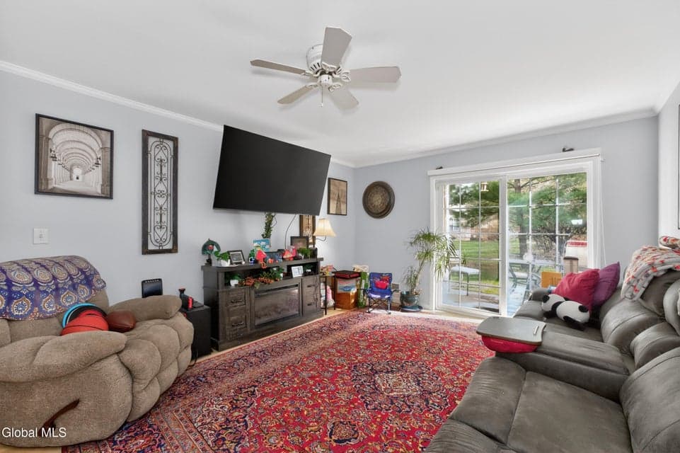 503 Evergreen Place, photo 4