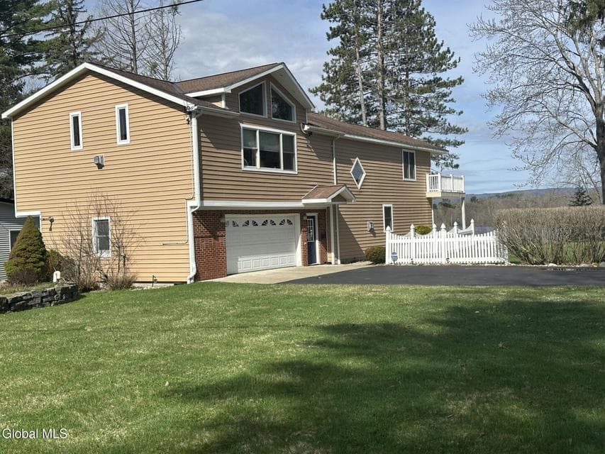 109 Sunset Drive, photo 2