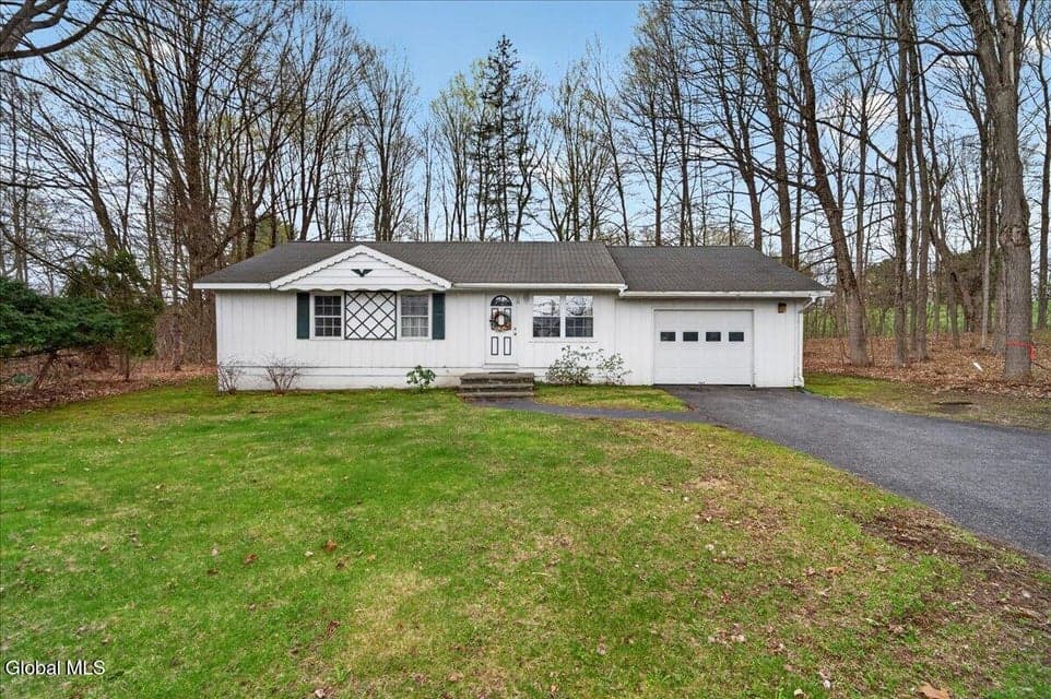 10 Geyser Road, photo 1