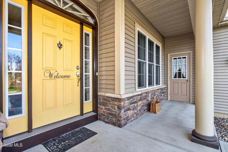 227 Landbridge Drive, photo 5
