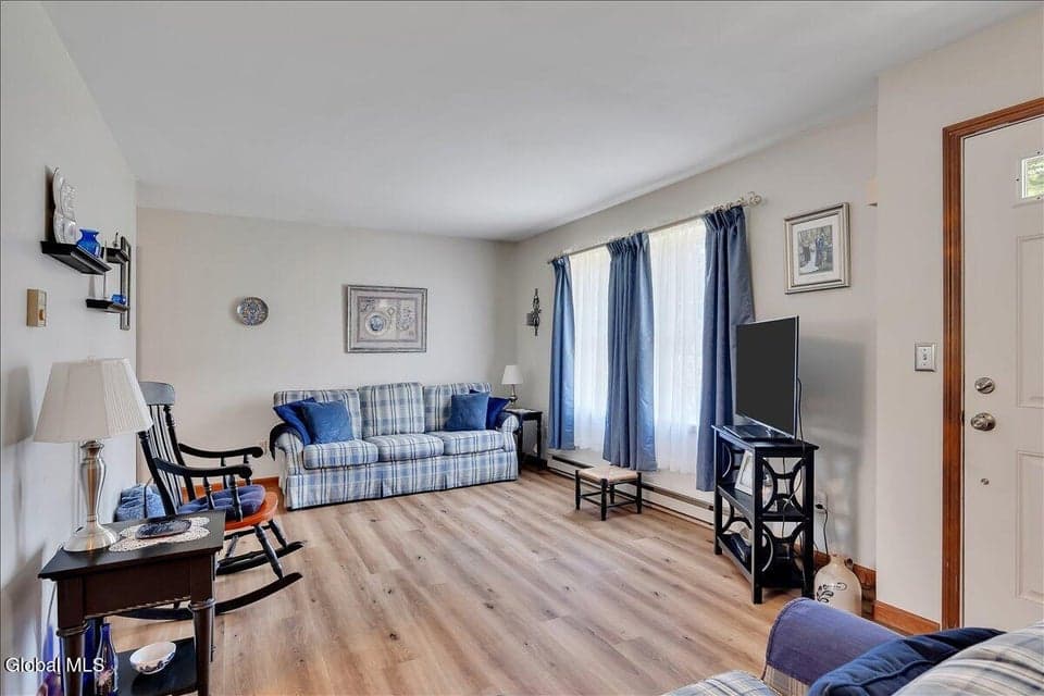 181 Jones Road, Wilton, NY, photo 5