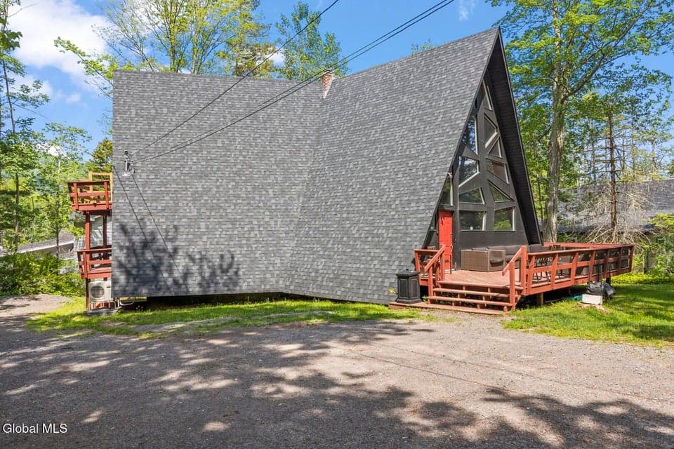 96 Lake Road, photo 3