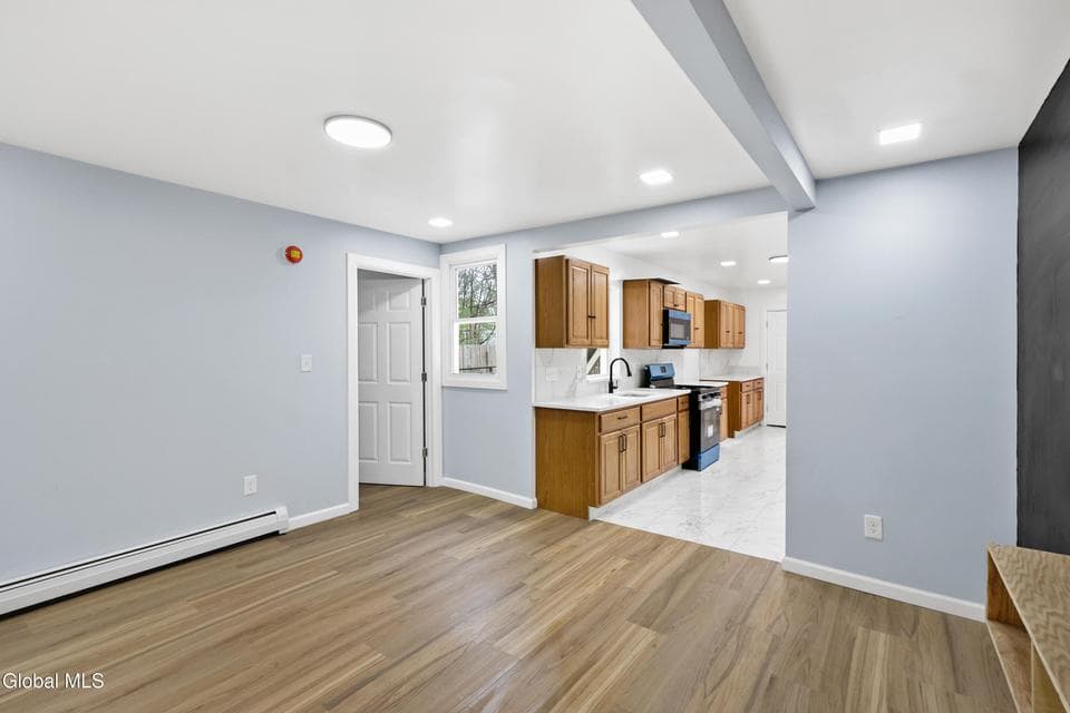 274 Livingston Avenue, Albany, NY, photo 4
