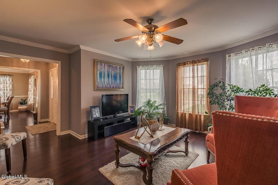 26 Columbia Street, photo 2
