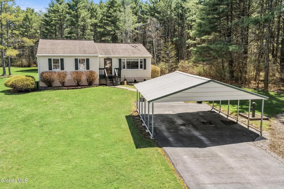 131 Toback Road, photo 4