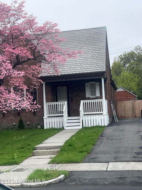 130 Van Schoick Avenue, Albany, NY, photo 3