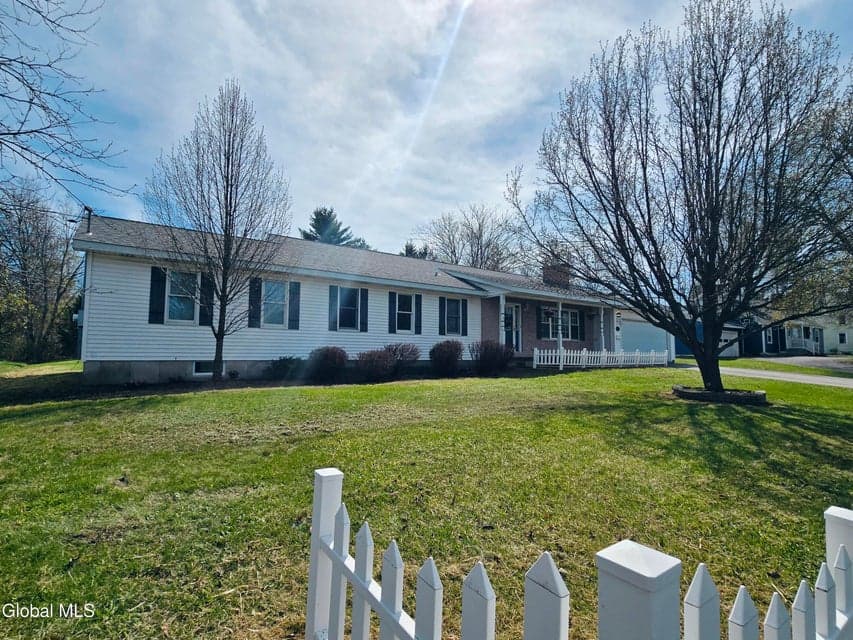 306 Jansen Avenue, Johnstown, NY, photo 2