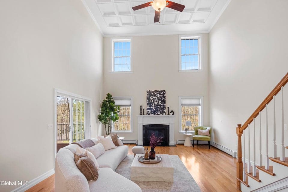 11 Goldfoot Road, photo 2