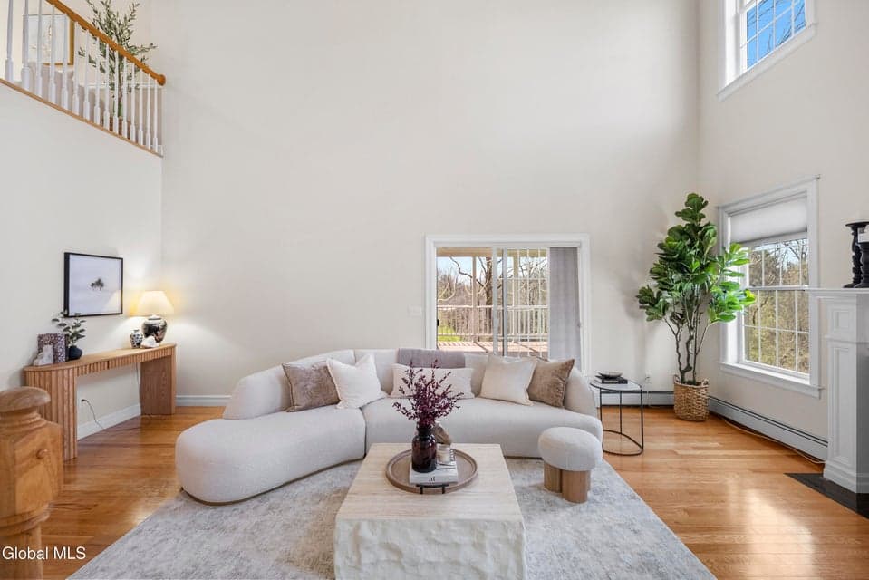 11 Goldfoot Road, photo 3