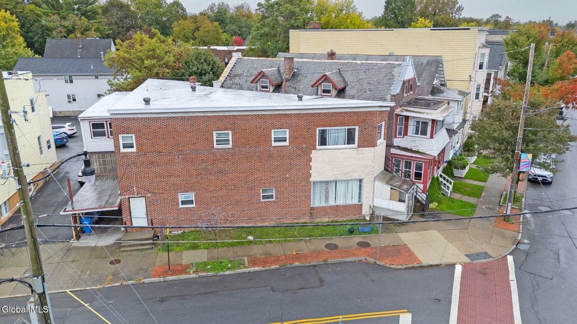 178A Delaware Avenue, photo 1