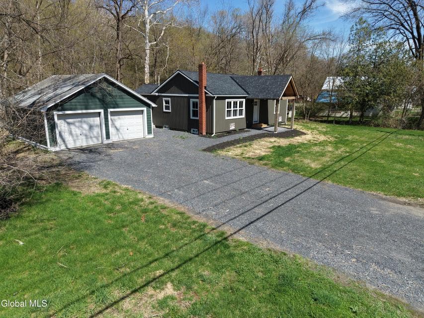 1196 State Route 143, photo 2