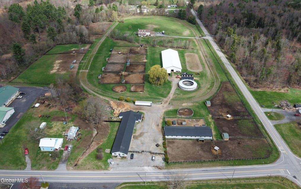 350 Gurn Springs Road, photo 3