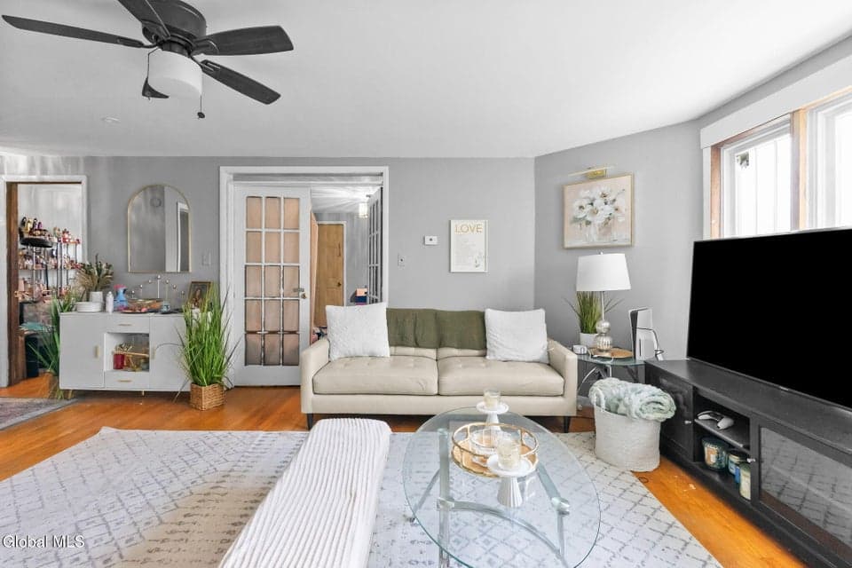 8 McCleary Avenue, photo 5