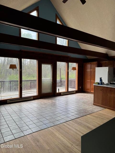 885 S Schodack Road, photo 3