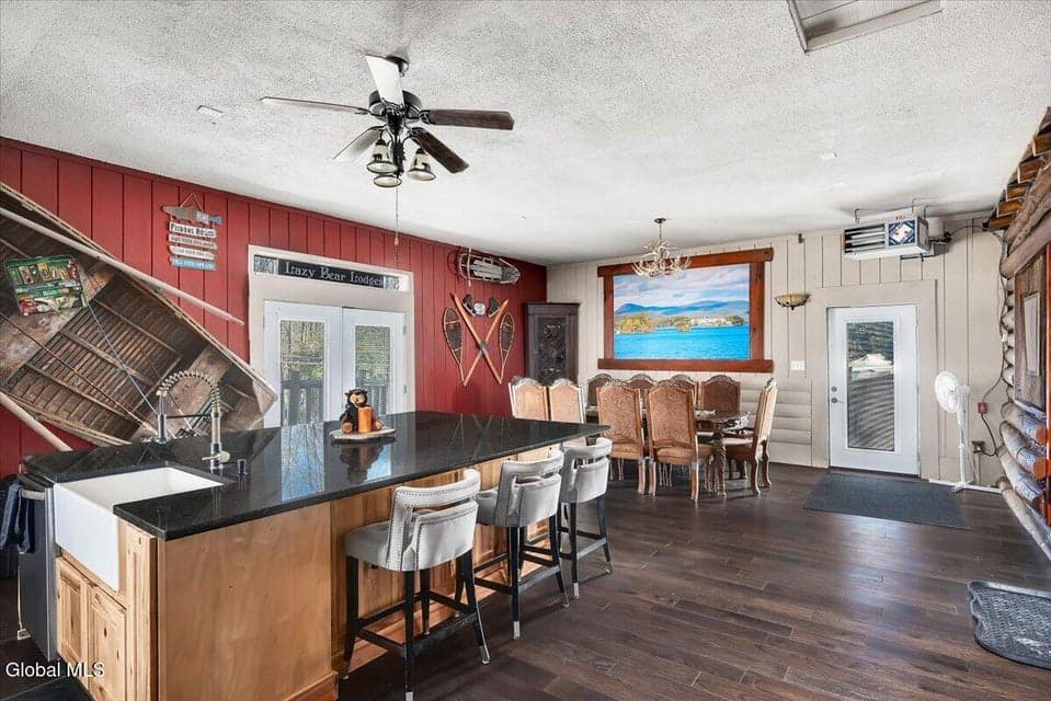 3619 Lake Shore Drive, photo 2
