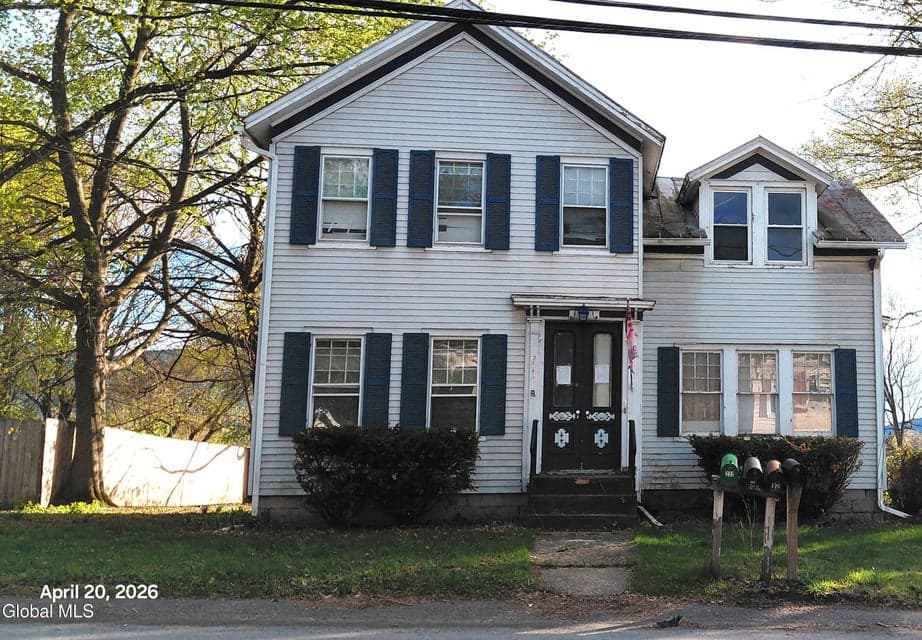 233 Main Street, photo 1