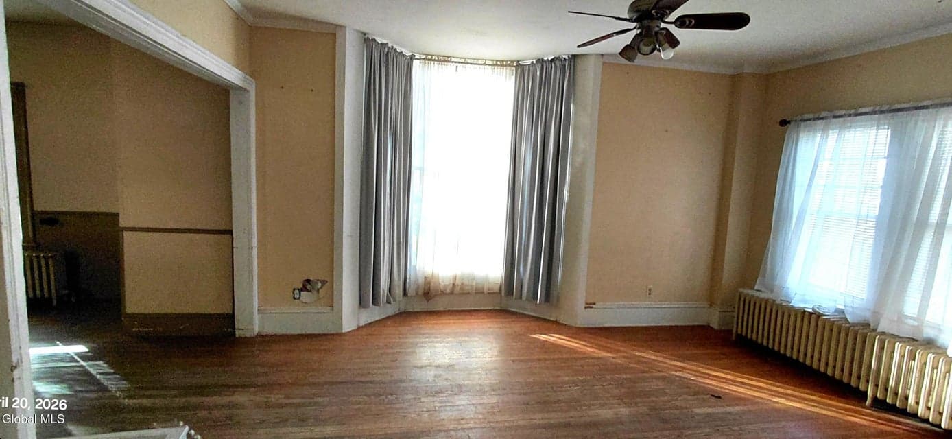 233 Main Street, photo 5