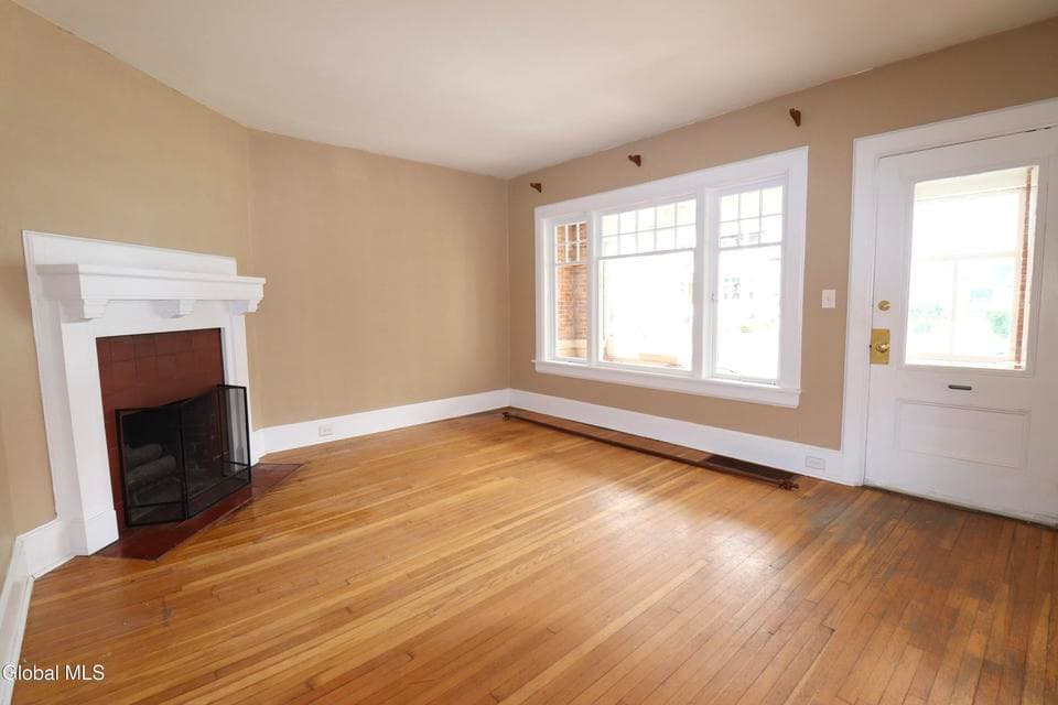 28 Stewart Street, Amsterdam, NY, photo 4