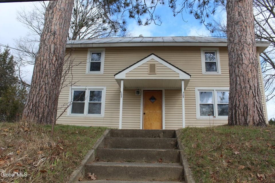 51 Library Avenue, photo 2