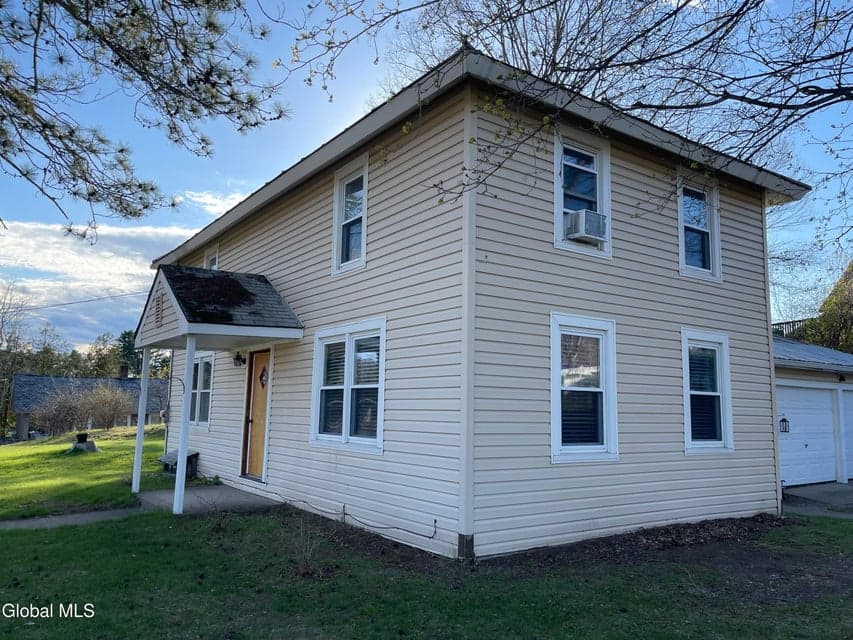 51 Library Avenue, photo 1