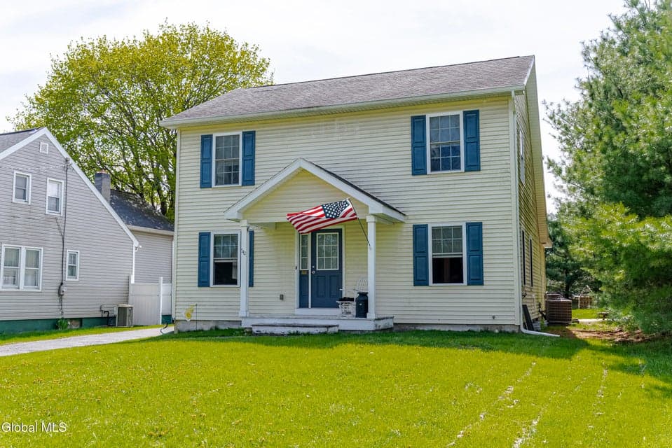 542 Hudson River Road, photo 2