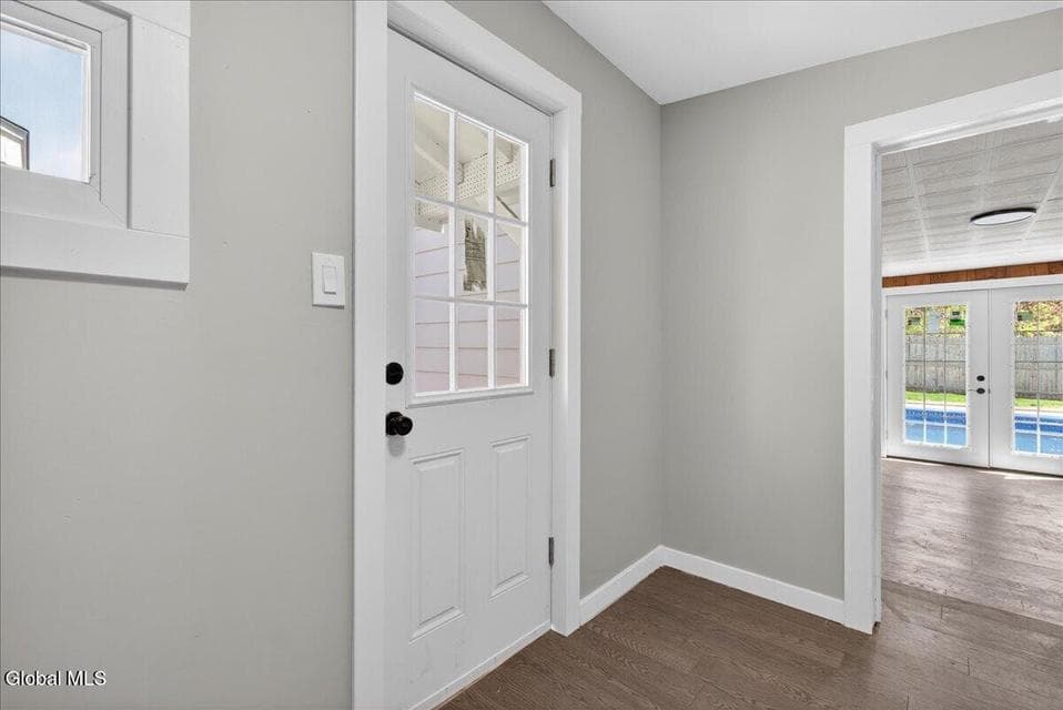 5 Marquette Avenue, Colonie, NY, photo 2