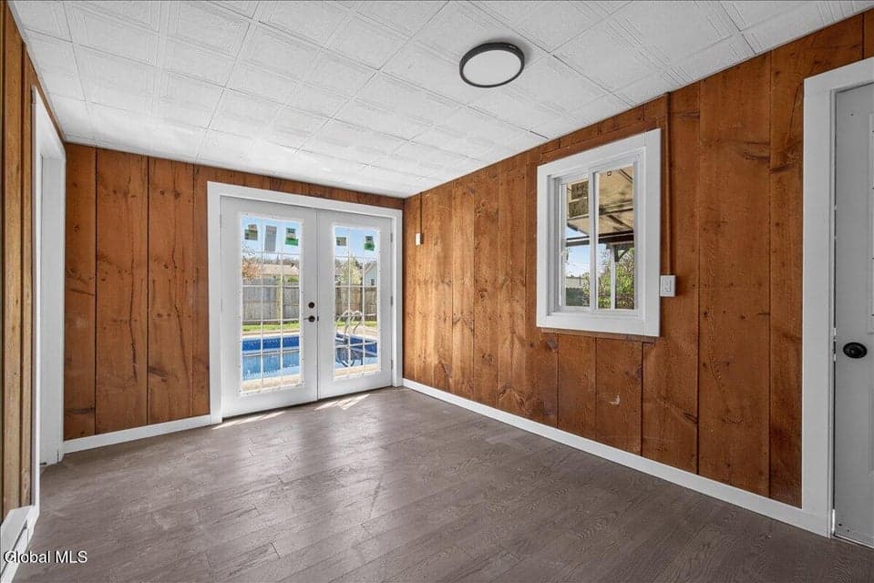 5 Marquette Avenue, Colonie, NY, photo 4