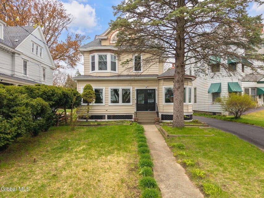 477 Western Avenue, photo 1