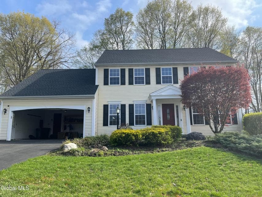 227 S Springhurst Drive, photo 1