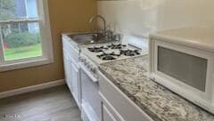 130 Hudson River Road, photo 4