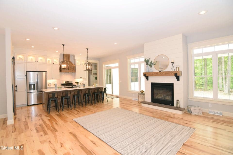 103 Sand Hill Road, photo 5