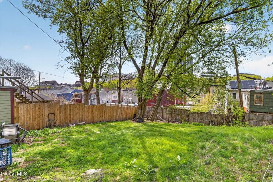 192 Clinton Avenue, photo 4