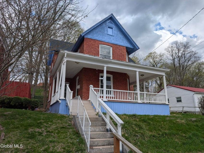 21 Monroe Street, photo 2