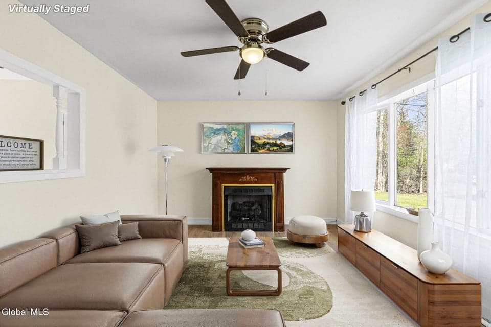 79 S Amherst Avenue, photo 5